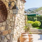 Oda ve Kahvaltı La Rocca Maison De Charme