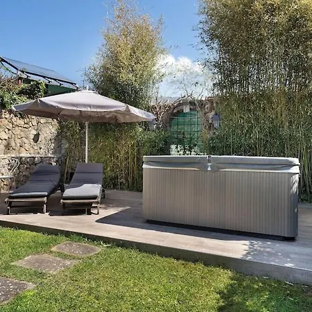 La Rocca Maison De Charme Bed & Breakfast 3*