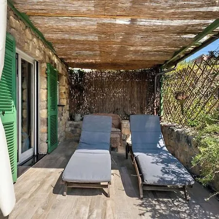 La Rocca Maison De Charme Bed & Breakfast