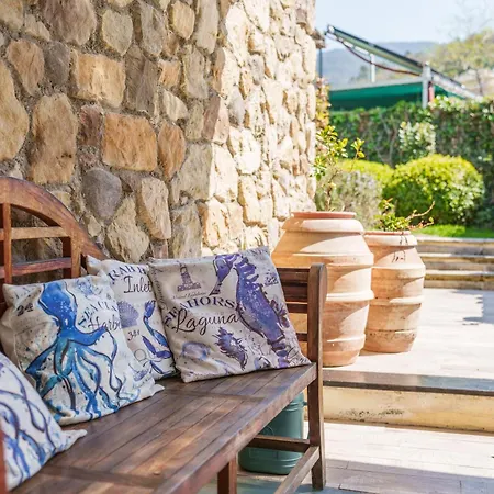 Nocleg ze śniadaniem La Rocca Maison De Charme 4*