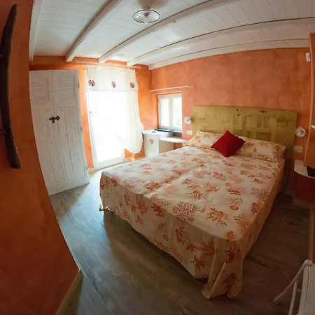 La Rocca Maison De Charme 3*