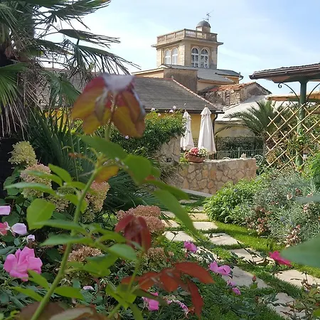 Bed & Breakfast La Rocca Maison De Charme
