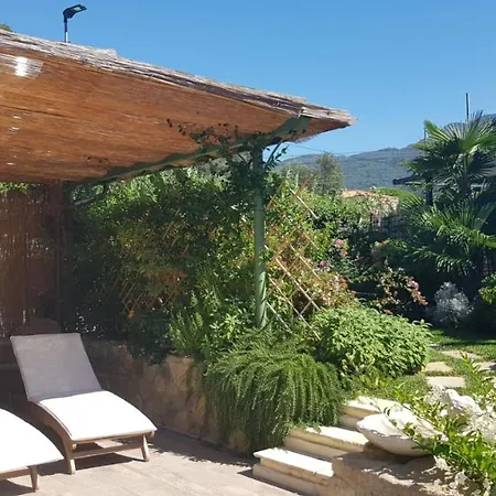 Bed & Breakfast La Rocca Maison De Charme 3*