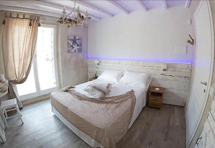 La Rocca Maison De Charme Bed and breakfast 4*