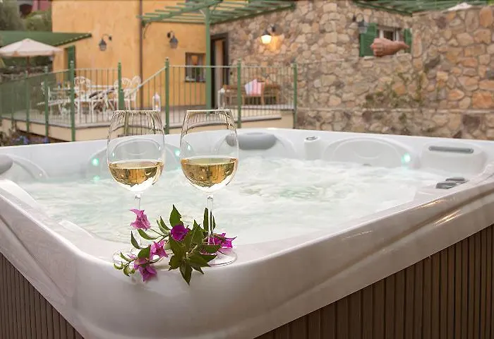 La Rocca Maison De Charme