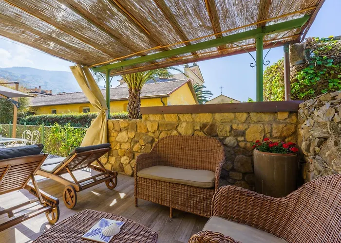 La Rocca Maison De Charme Bed and breakfast