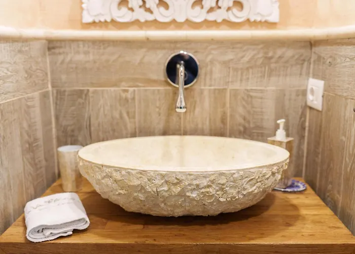 La Rocca Maison De Charme Bed and breakfast