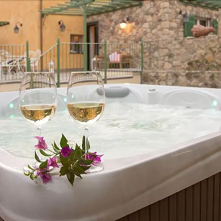 La Rocca Maison De Charme