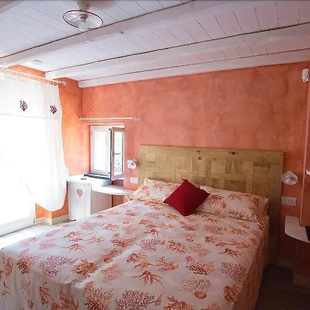 La Rocca Maison De Charme לינה וארוחת בוקר