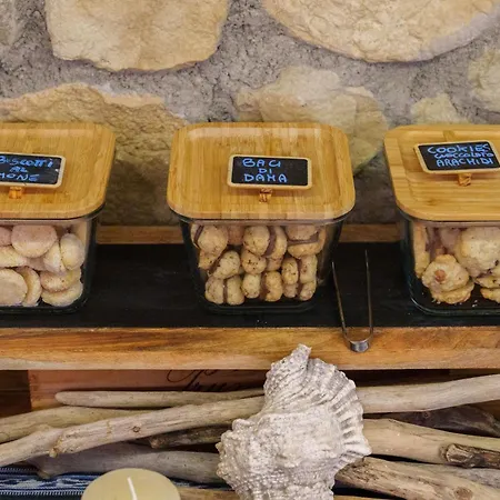 La Rocca Maison De Charme לינה וארוחת בוקר 4*