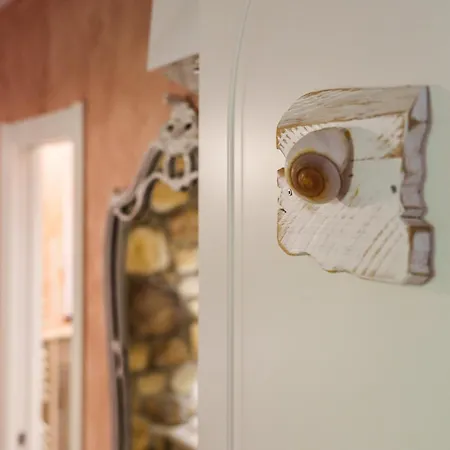 לינה וארוחת בוקר La Rocca Maison De Charme 4*