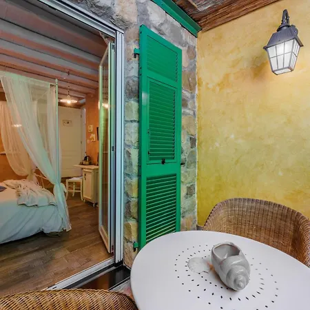 La Rocca Maison De Charme לינה וארוחת בוקר