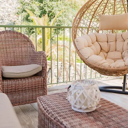 לינה וארוחת בוקר La Rocca Maison De Charme מונליה