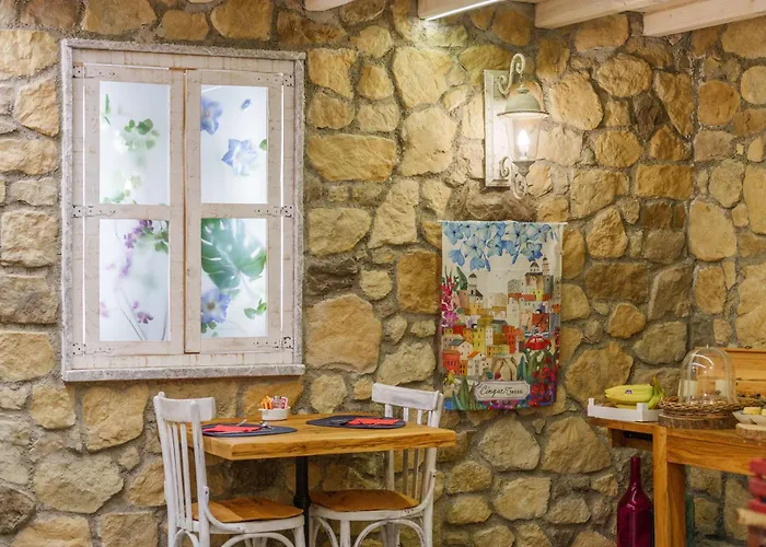 La Rocca Maison De Charme 4*